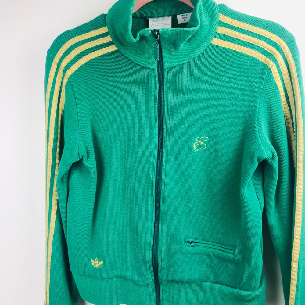 Adidas women sports top size-S/Green